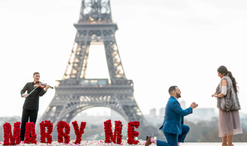 The Ultimate Guide to Proposing in Paris: 5 Romantic Locations to Pop the Question